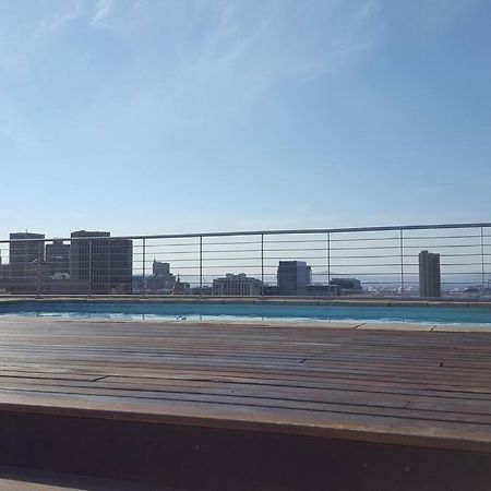 Four Seasons 818- Spacious Cbd Studio - Onsite Parking, Gym & Rooftop Pool Apartment Cape Town Ngoại thất bức ảnh