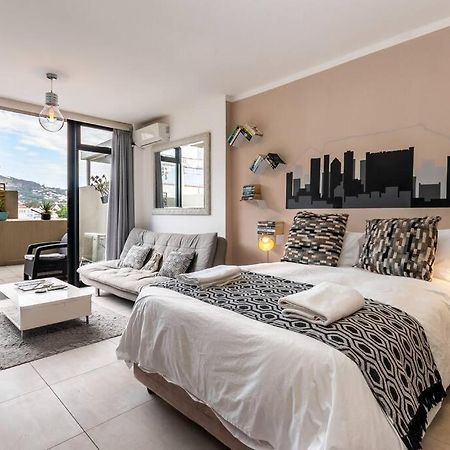 Four Seasons 818- Spacious Cbd Studio - Onsite Parking, Gym & Rooftop Pool Apartment Cape Town Ngoại thất bức ảnh