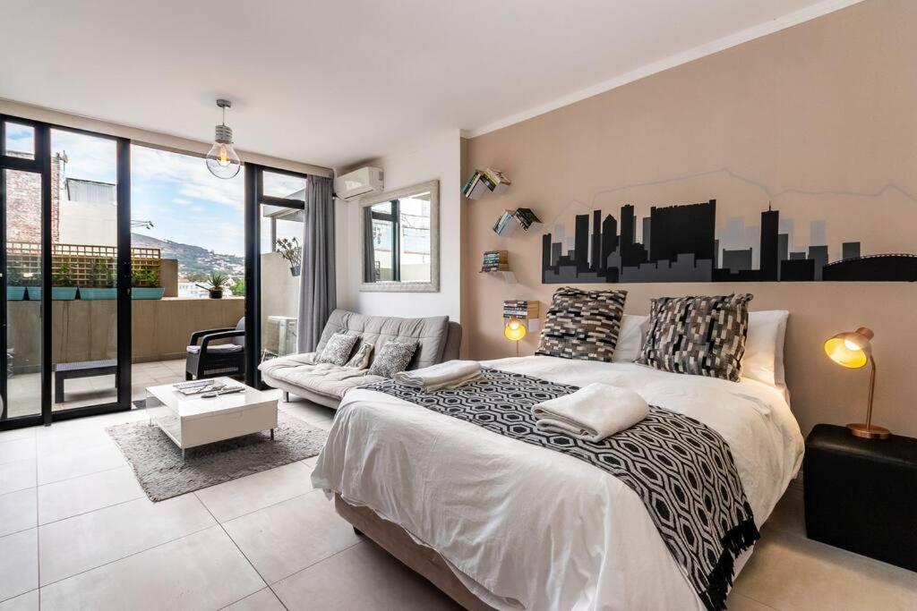 Four Seasons 818- Spacious Cbd Studio - Onsite Parking, Gym & Rooftop Pool Apartment Cape Town Ngoại thất bức ảnh